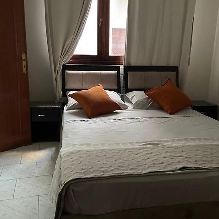 Beautiful 3-Bedroom Apt In The Heart Of Tánger Exterior foto
